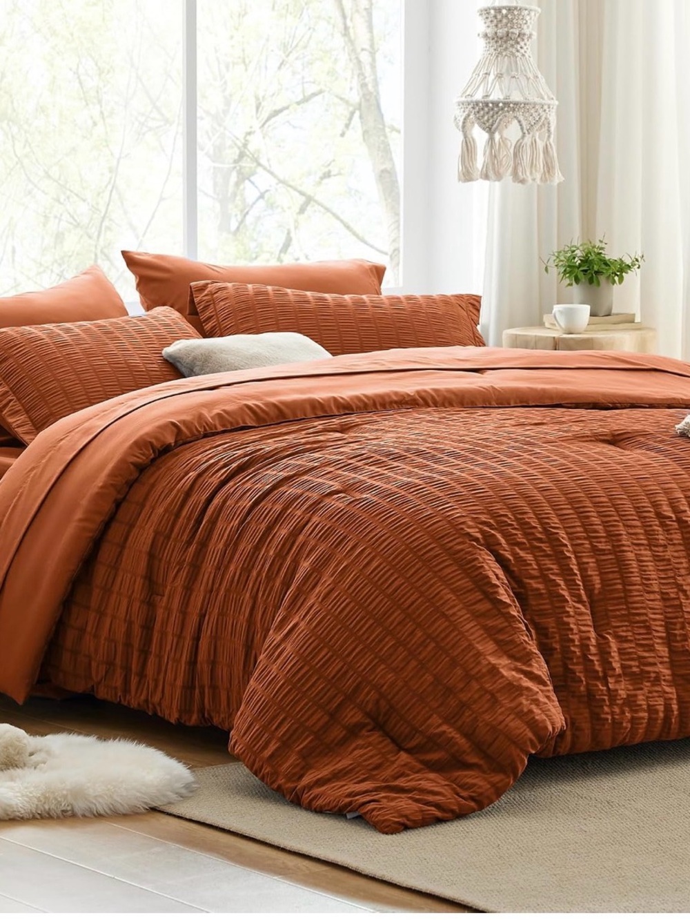 Terracotta Twin XL Comforter set. Comforter , sheets, and pillow shams NEW